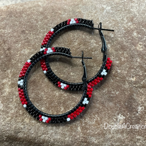 Red Black and White Beaded 1 1/4” Hoops, New, Handmade by Me - Picture 6 of 6